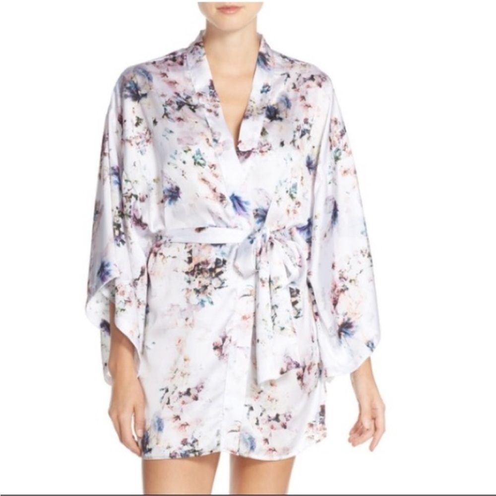 Show Me Your Mumu Texas Kimono in Bouquet Floral